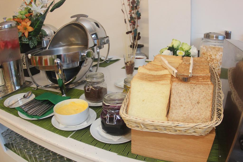 Hotel Zest By Swiss-belhotel International Yogyakarta